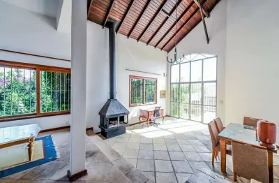 Casa com 4 quartos à venda na rua dr. pitrez, 889, ipanema, porto alegre por r$ 774.000