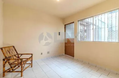 Apartamento de 2 quartos com 1 vaga à venda no bairro rubem berta em porto alegre