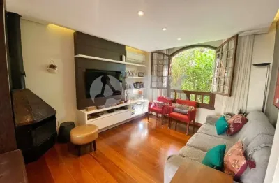 Casa em condomínio com 3 quartos e 5 vagas à venda no bairro cristal em porto alegre