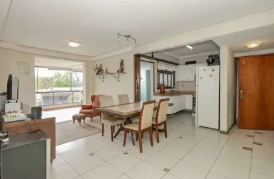 Apartamento com 3 quartos à venda na rua álvaro guterres, 335, tristeza, porto alegre, 135 m2 por r$ 620.000