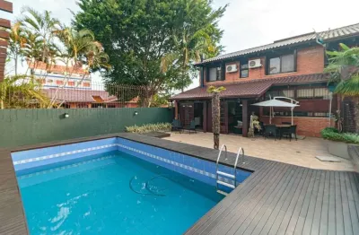 Oportunidade única! casa de 3 quartos com suíte e 3 vagas no jardim itu, porto alegre-rs: 2 salas, 4 banheiros e 330m² de área.