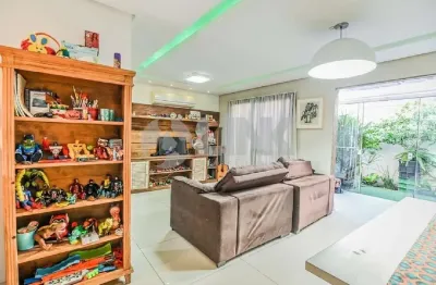 Casa em condomínio fechado com 3 quartos e 2 vagas à venda no bairro ecoville em porto alegre