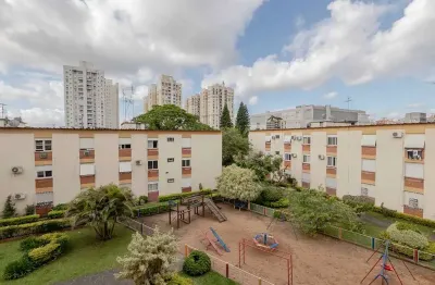 Apartamento com 2 quartos à venda na rua roque calage, 260, passo da areia, porto alegre, 47 m2 por r$ 254.900