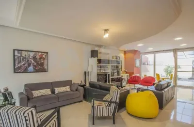 Casa 3 dormitórios com 4 vagas de garagem à venda no bairro ecoville em porto alegre com infra estrutura completa próximo do zaffari centerlar