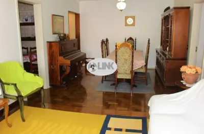 Apartamento de 3 quartos no bairro Farroupilha, Porto Alegre - RS: 126,70m², 2 salas, 3 banheiros e 1 vaga de garagem. Venha conferir!