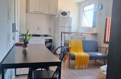 Oportunidade Imperdível: Apartamento de 1 quarto na Azenha, Porto Alegre-RS. Ideal para Moradia ou Investimento!