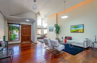 Casa com 6 quartos à venda na Rua Sargento Nicolau Dias de Farias, 429, Tristeza, Porto Alegre por R$ 1.490.000