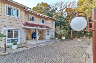 Casa em Condomínio de Luxo com 3 Quartos e 2 Vagas de Garagem no Bairro Nonoai, Porto Alegre-RS