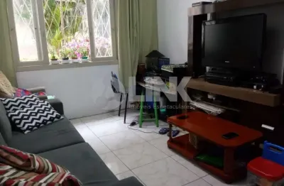 Apartamento com 2 quartos à venda no bairro Menino Deus em Porto Alegre
