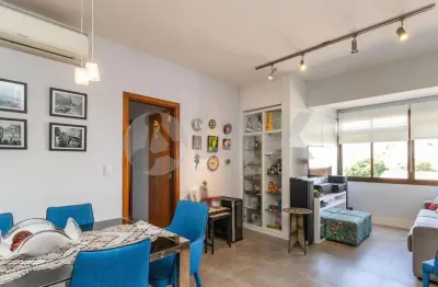 Apartamento de 3 quartos com 1 vaga à venda no bairro Passo da Areia em Porto Alegre