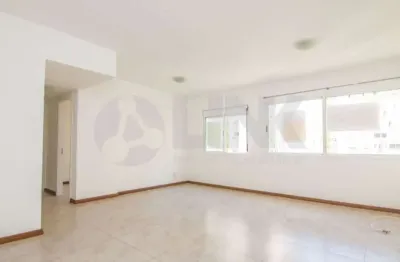 Apartamento 2 dormitórios sendo 1 suíte à venda com 1 vaga de garagem, em Porto Alegre, no bairro Santo Antônio