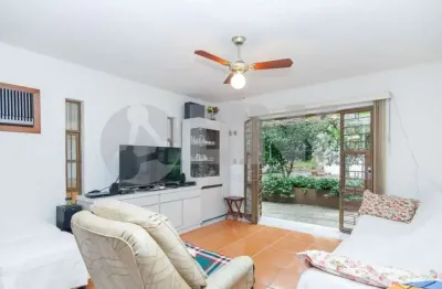 Casa 5 dormitórios com 3 vagas à venda no bairro higienópolis em porto alegre próxima da dom pedro ii