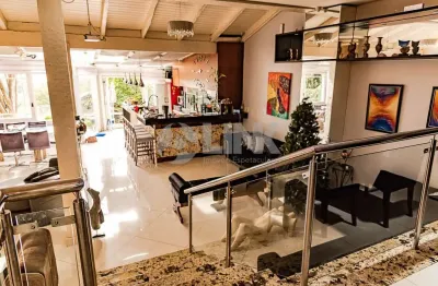 Casa em condomínio com 4 quartos e 4 vagas à venda no bairro santa tereza