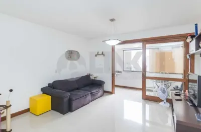 Apartamento de 3 quartos com 1 vaga à venda no bairro Petrópolis em Porto Alegre