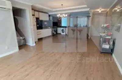 Apartamento de 2 quartos com 1 vaga à venda no bairro Moinhos de Vento em Porto Alegre