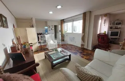 Apartamento de 2 quartos com 1 vaga à venda no bairro floresta em porto alegre