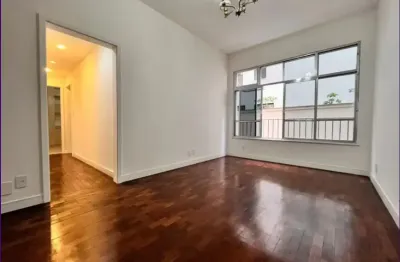 Apartamento com 2 quartos à venda, 1 vaga - 70m² - reformado tijuca
