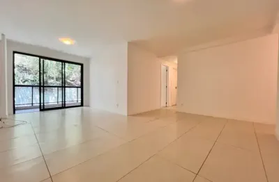 Apartamento em prédio imponente  com 4 quartos 2 vagas à venda, 124m² - botafogo/humaitá