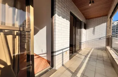 Apartamento em prédio luxuoso com 2 quartos 1 vaga à venda, varandão 85m² - tijuca