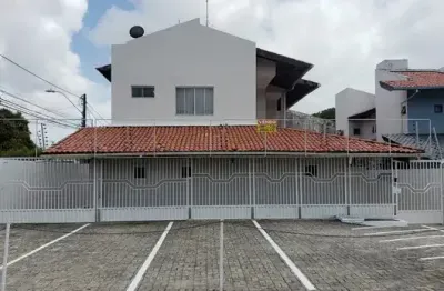 Casa comercial clinica 11 salas, 6 banheiros, recepção, auditório, 517m2
