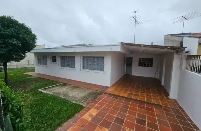 Casa 3 quartos , 1 suíte, sala , cozinha e 2 banheiros  bairro alto - 123 m