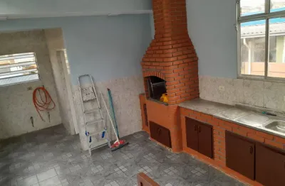 Vendo imovel com 5 vagas para garagem e 3 banheiros casa a venda urgente santo andre parcelado venda urgente dessa casa  faço de forma parcelada.