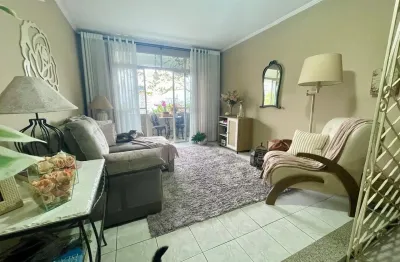 Lindo apartamento com varanda, 3 dormitórios, sendo 1 suíte.