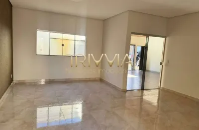 Casa com 3 quartos à venda no Jardim Europa, Uberlândia 