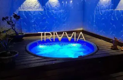 Casa com 3 quartos à venda na Cidade Jardim, Uberlândia 