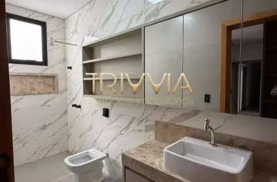 Casa nova e sofisticada com 3 suítes, varanda gourmet e piscina