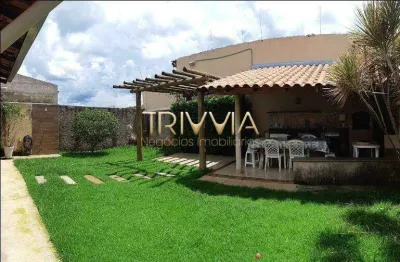 Casa com 3 quartos à venda no Shopping Park, Uberlândia 