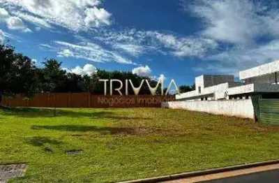 Terreno de 560m² em condomínio fechado – segurança, tranquilidade e qualidade de vida!