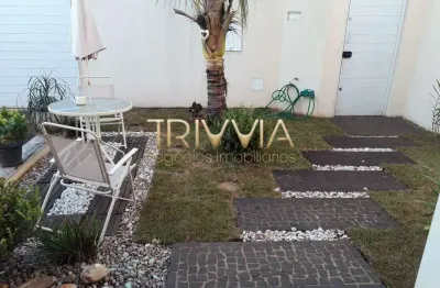 Casa imponente com 331m², 3 suítes, área gourmet e garagem para 8 carros – acabamentos de alto padrão