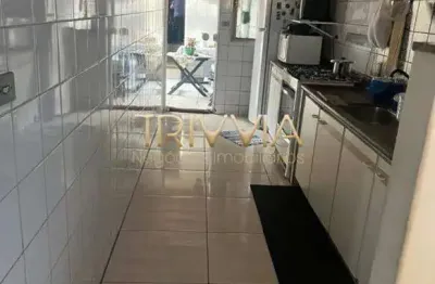 Residência ampla e completa com 3 quartos, suíte master e quintal