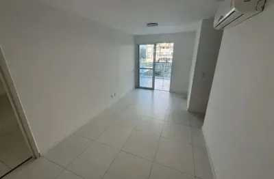 Imóvel para venda no recreio dos bandeirantes possui 70 metros quadrados com 2 quartos