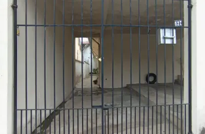 Kitnet/conjugado para aluguel tem 32 metros quadrados com 1 quarto