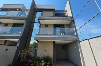 Triplex moderno no pineville, com acabamento alto padrão, 4 quartos, 2 suítes e terraço gourmet com vista incrível