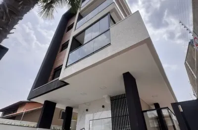 Apartamento garden no bairro santa quitéria, face norte e muito espaço.