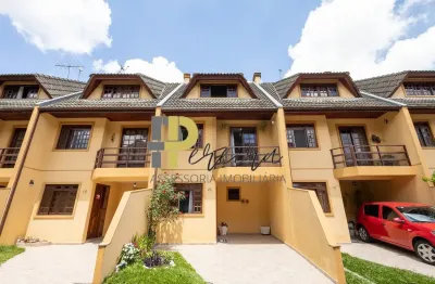 Belíssimo triplex em condomínio à venda no Capão da Imbuia. 3 suítes