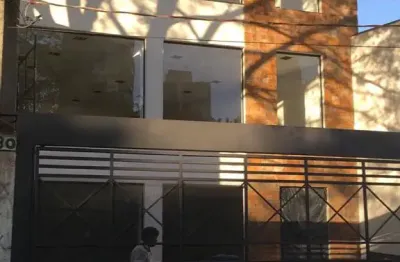 Predio na henrique schaumann  - local de grande movimento e fácil acesso