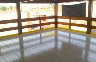 Excelente casa em ponto maravilhoso e aceita permuta até $300.000