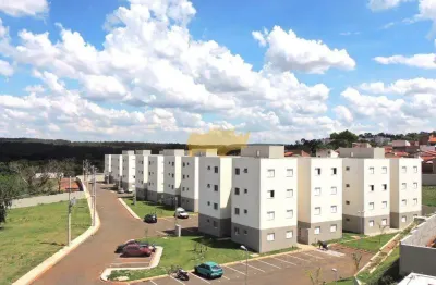 Apartamento novo com 2 dormitórios, sala, cozinha e wc. 1 vaga de garagem.