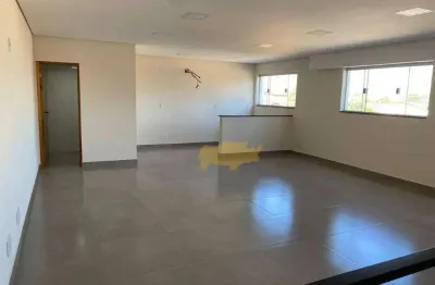 Sala comercial no piso superior  excelente oportunidade!  sala comercial disponível no piso superior, ideal para escritórios, consultórios ou pequenos