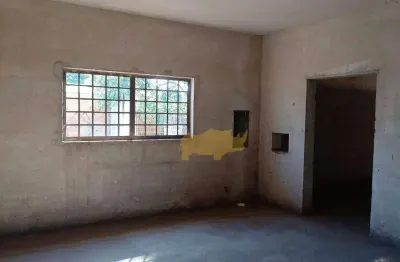 Oportunidade para quem quer montar seu negócio. praticamente pronto com 200,0 m² e em de construção excelente ponto