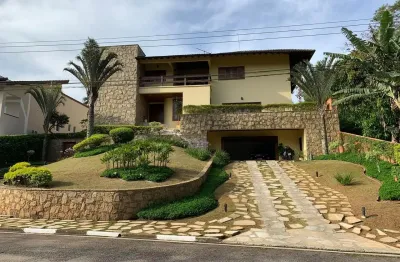 Belíssima casa de altíssimo padrão, com acabamento de primeira qualidade.