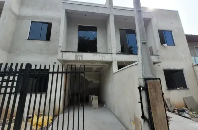 Sobrado a venda no Sítio Cercado, 3 dormitórios, R$469.000,00