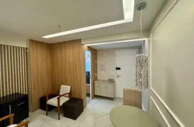 Sala comercial com fino acabamento e mobília para locação!!
