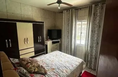 Belissima casa na praia dos ingleses com piscina e bem localizada