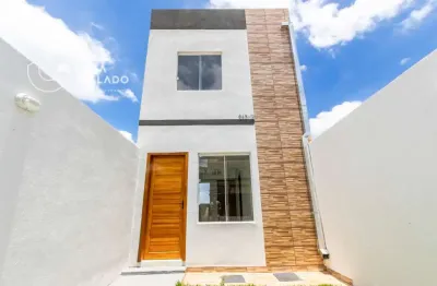 Sobrado 50 m² com 2 quartos e quintal - Pinheirinho- Curitiba/PR