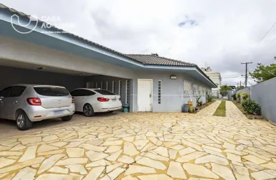 Casa com 4 quartos para alugar na Rua Magdalena Taborda Ribas, 799, Novo Mundo, Curitiba